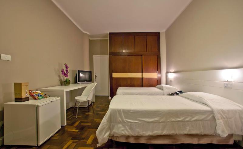Hotel Centro Europeu Curitiba Exteriör bild